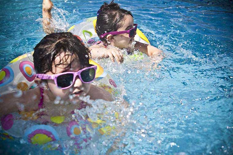 Este verano no te la juegues: vallas de seguridad en la piscina